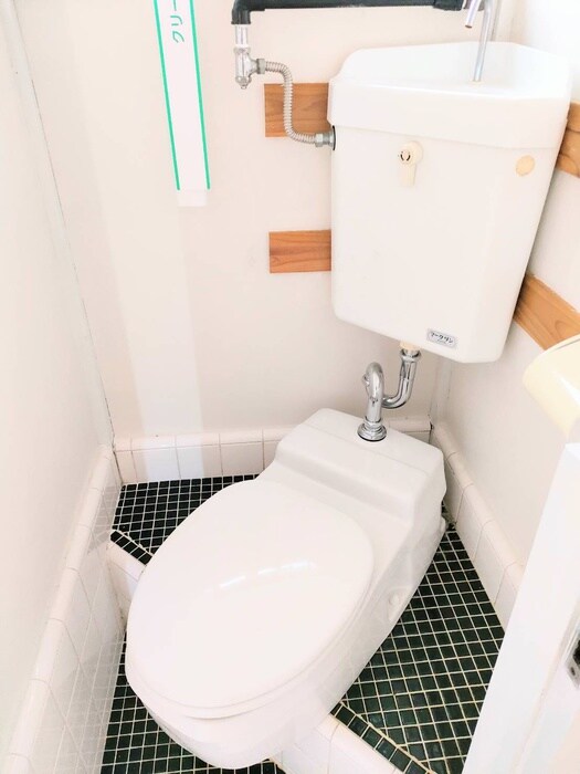 物件内観写真14　(トイレ)