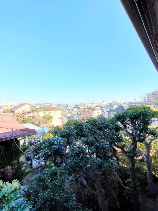 物件内観写真16　(室内からの展望)