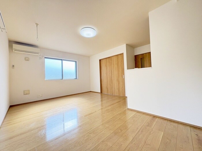 物件内観写真7　(居室)