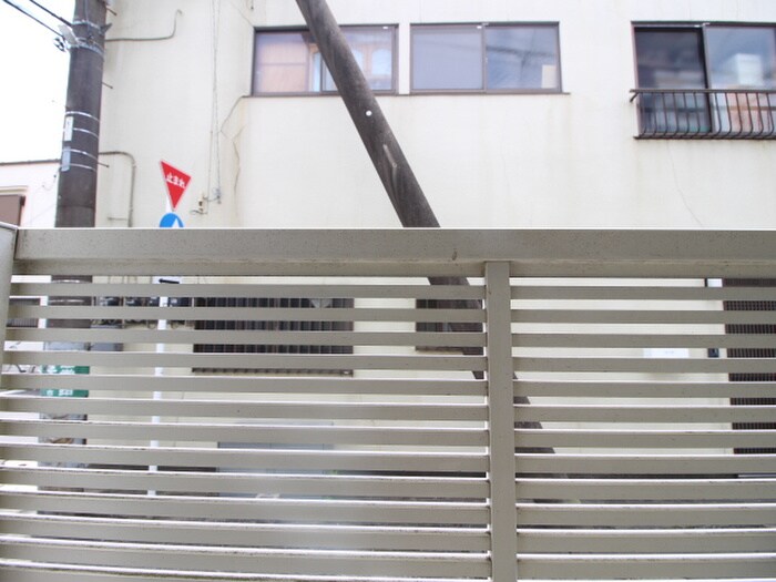 物件内観写真15　(室内からの展望)