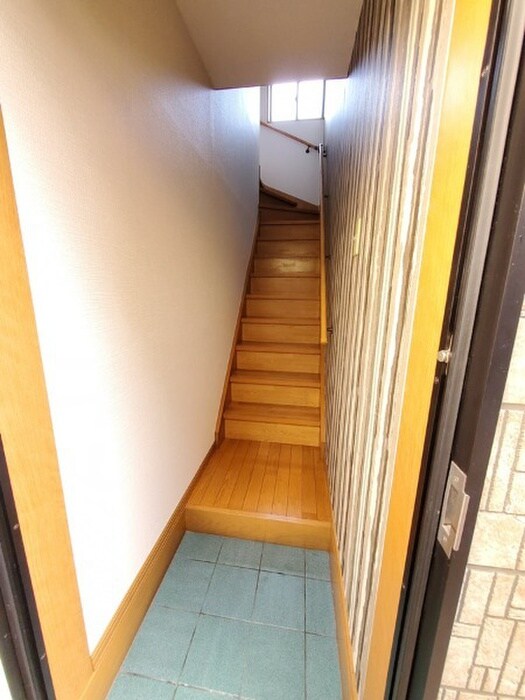 物件内観写真19　(玄関)