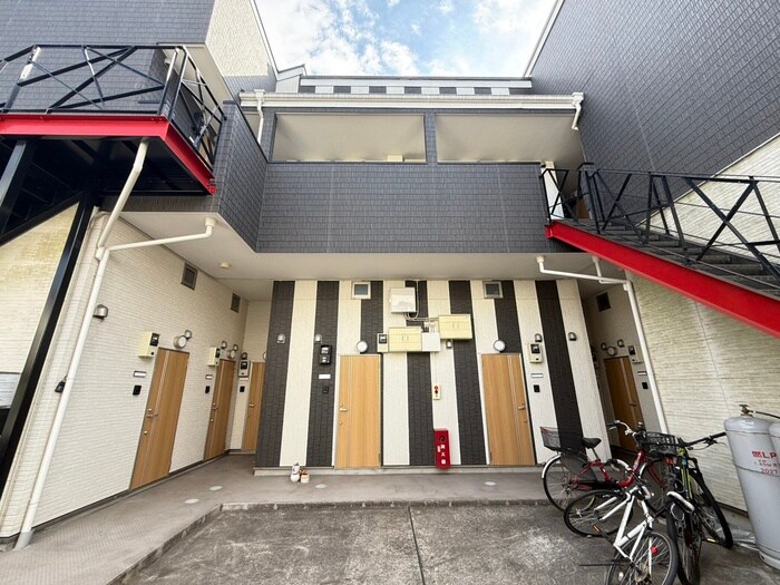 物件外観写真2　(外観写真)