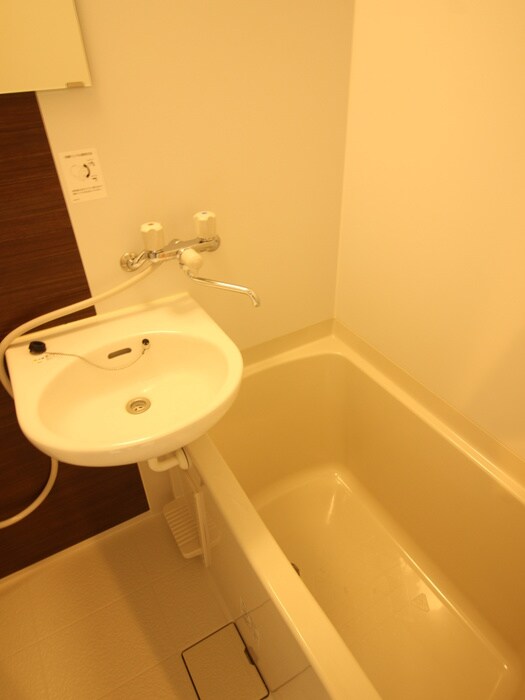 物件内観写真13　(バス／シャワールーム等)