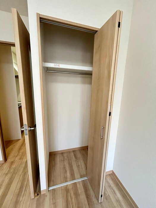 物件内観写真16　(収納)