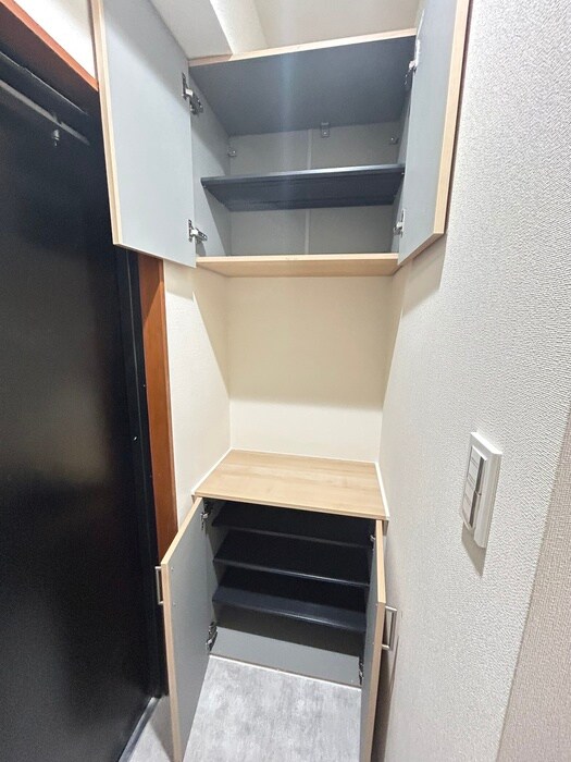 物件内観写真18　(靴箱)