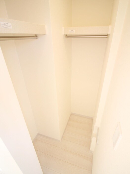 物件内観写真10　(収納)