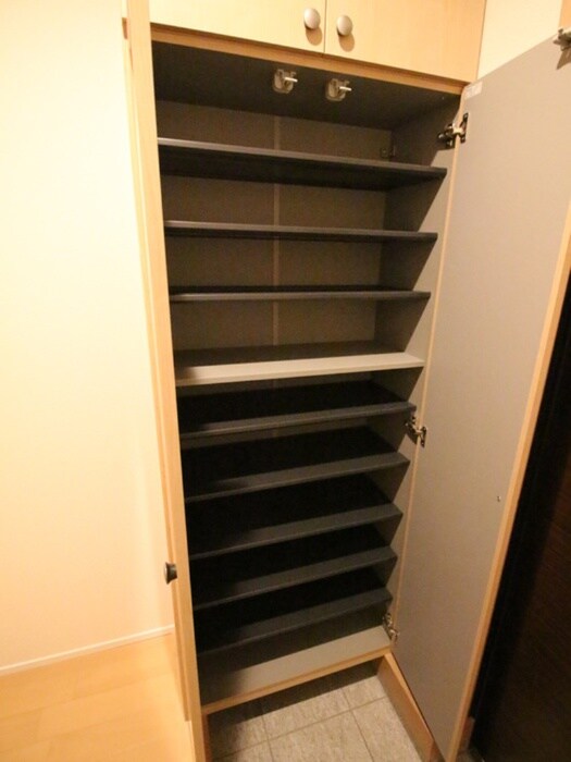 物件内観写真17　(靴箱)