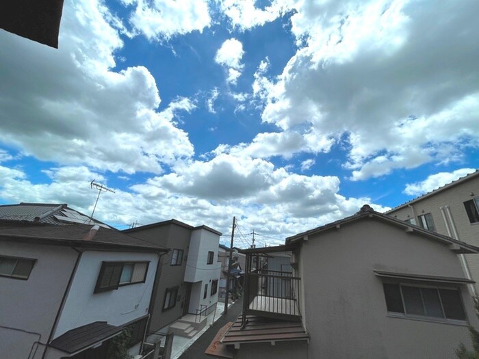 物件内観写真13　(室内からの展望)