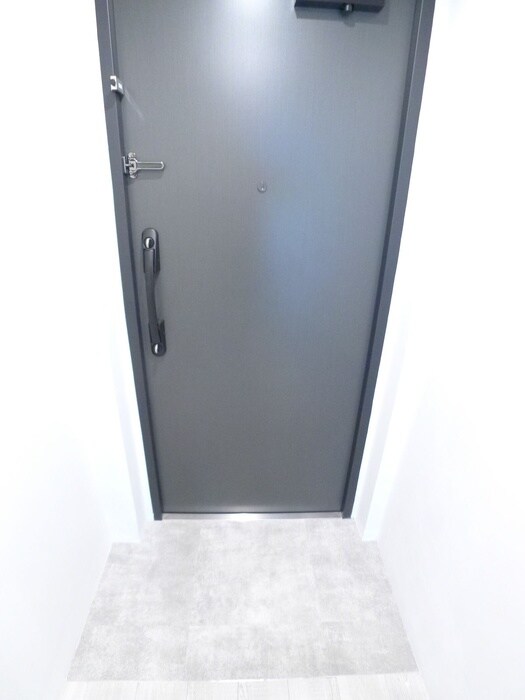 物件内観写真15　(玄関)