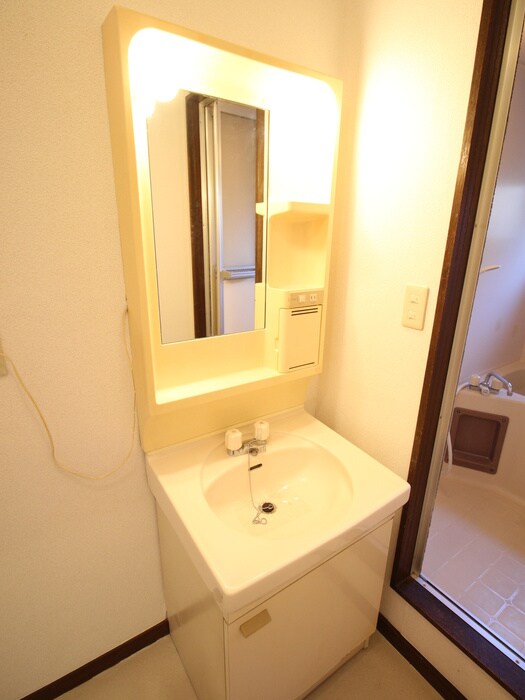 物件内観写真10　(洗面)