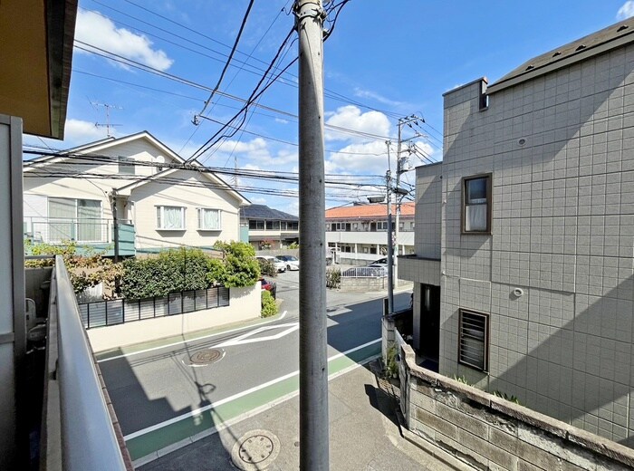 物件内観写真16　(室内からの展望)