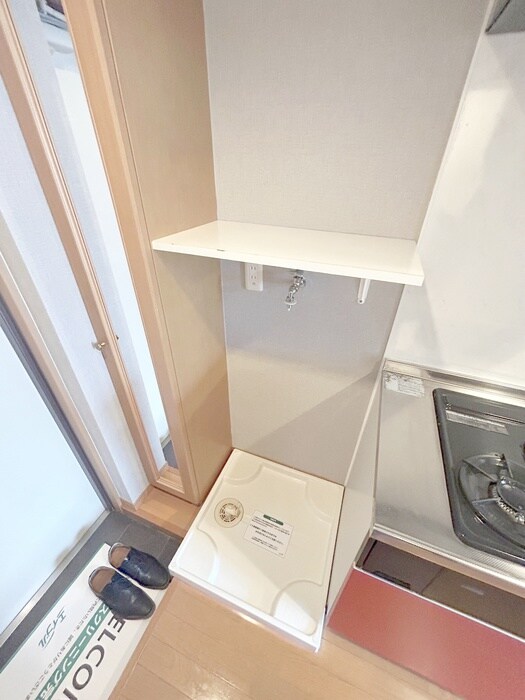 物件内観写真17　(洗濯機置場)