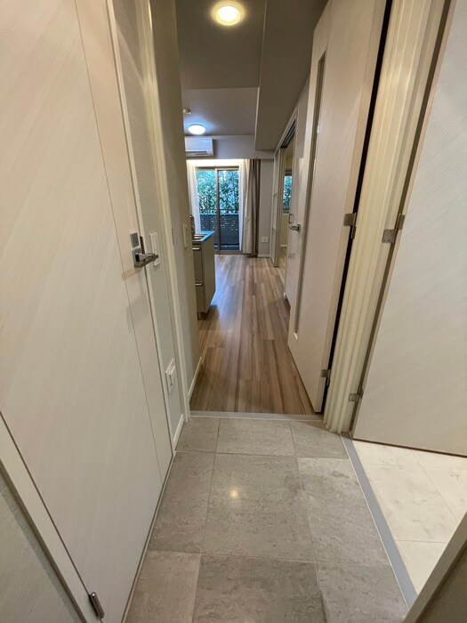 物件内観写真18　(廊下)