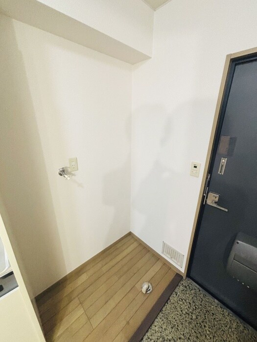 物件内観写真19　(洗濯機置場)