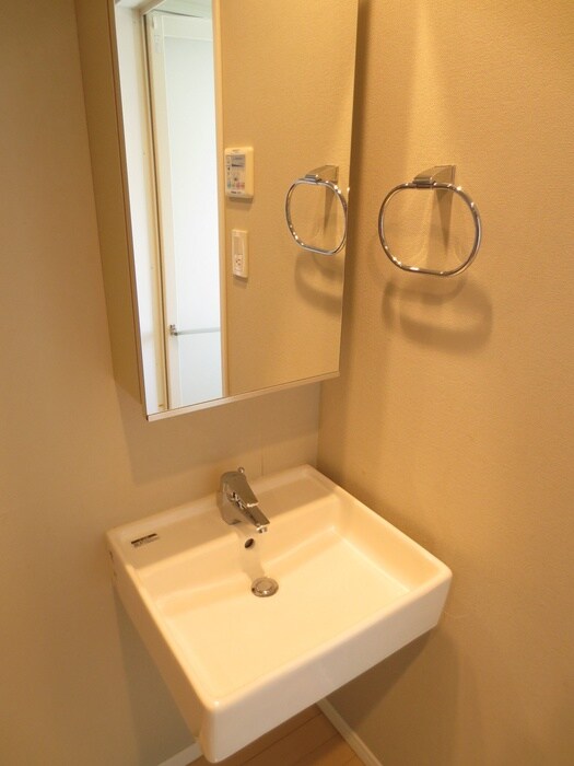 物件内観写真10　(洗面)