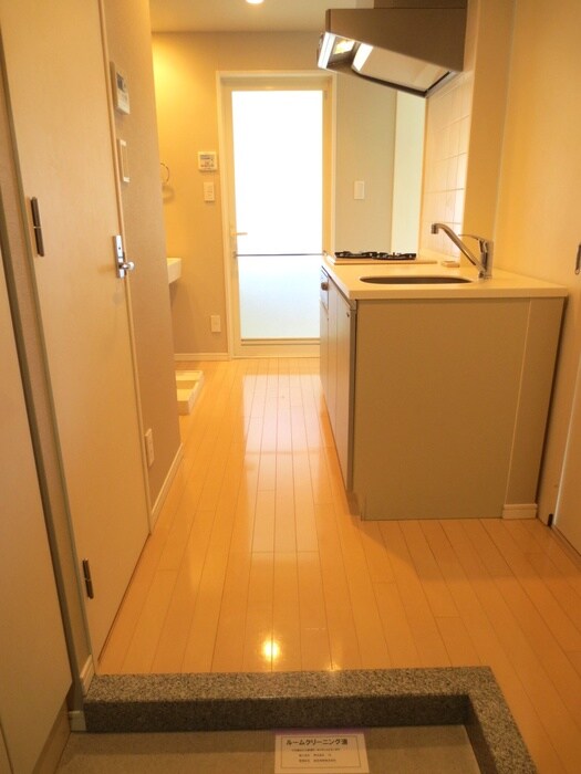 物件内観写真15　(玄関)