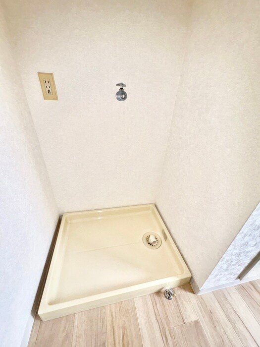 物件内観写真17　(洗濯機置場)