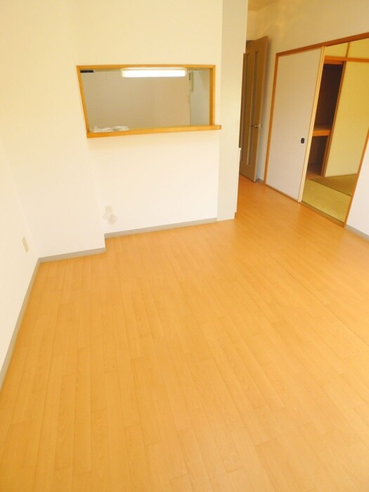 物件内観写真7　(居室)