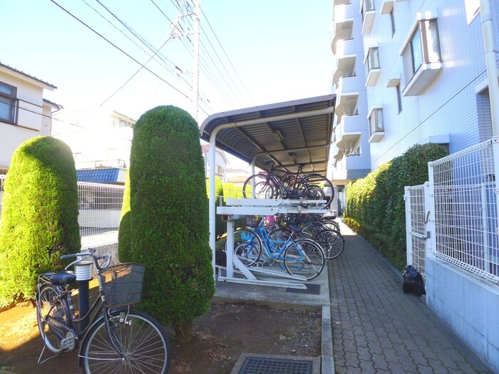 物件外観写真5　(駐輪場)