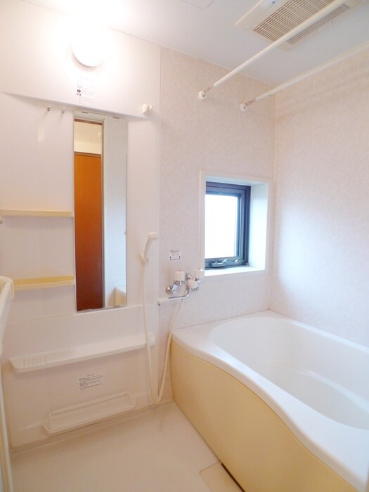 物件内観写真10　(バス／シャワールーム等)