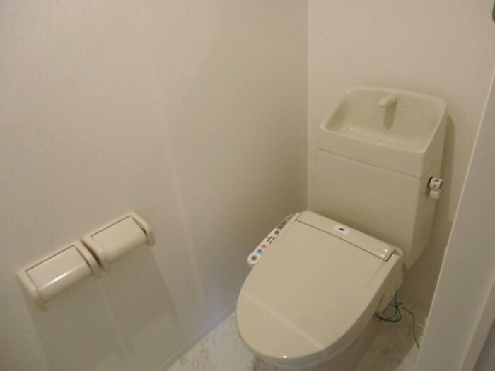 物件内観写真13　(トイレ)