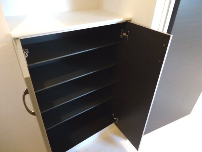 物件内観写真14　(靴箱)