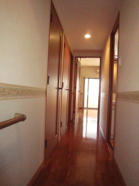 物件内観写真7　(廊下)