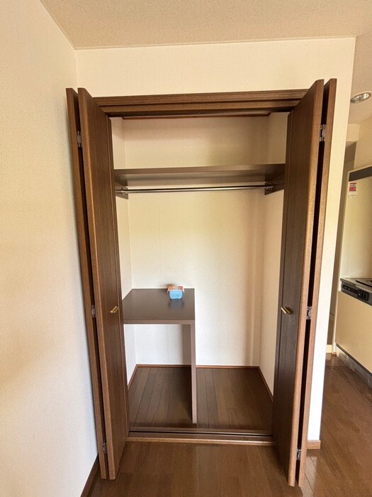 物件内観写真16　(収納)