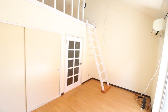 物件内観写真6　(居室)