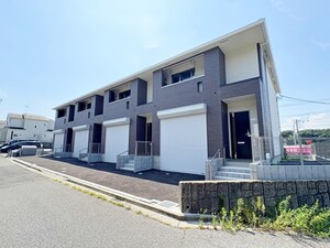 ガレージハウス　プリマステラ外観写真