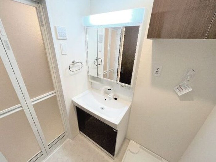 物件内観写真12　(洗面)