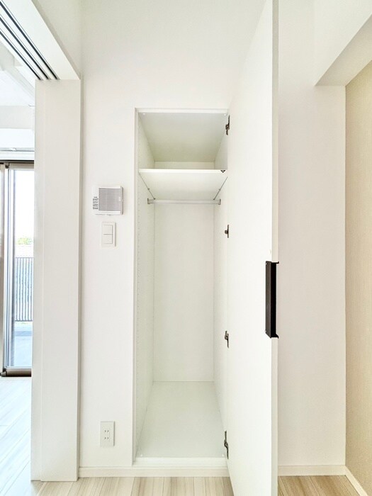 物件内観写真16　(収納)