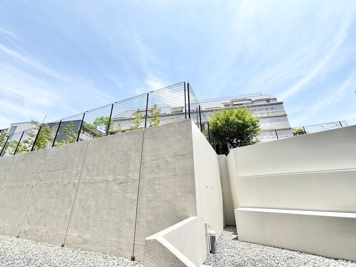 物件内観写真18　(室内からの展望)