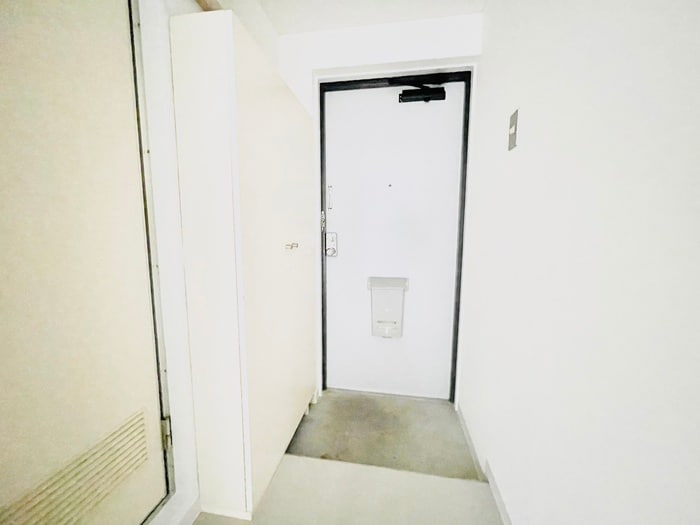 物件内観写真17　(玄関)