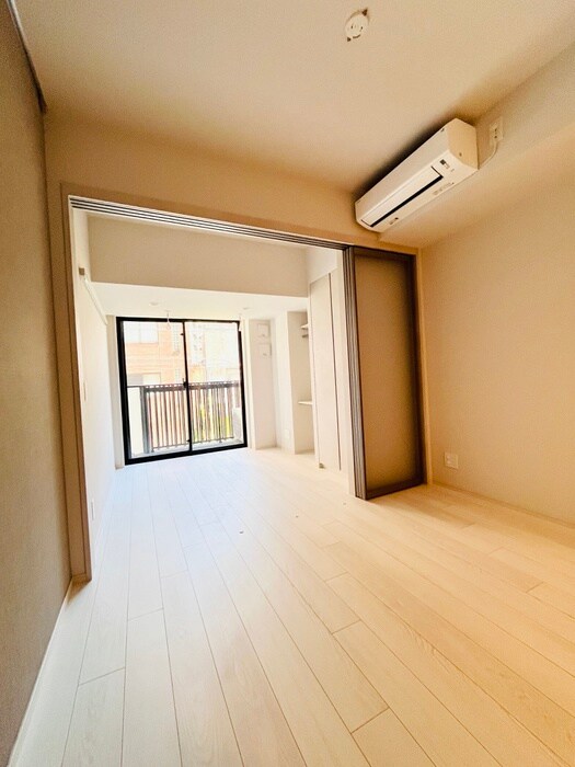 物件内観写真10　(居室)