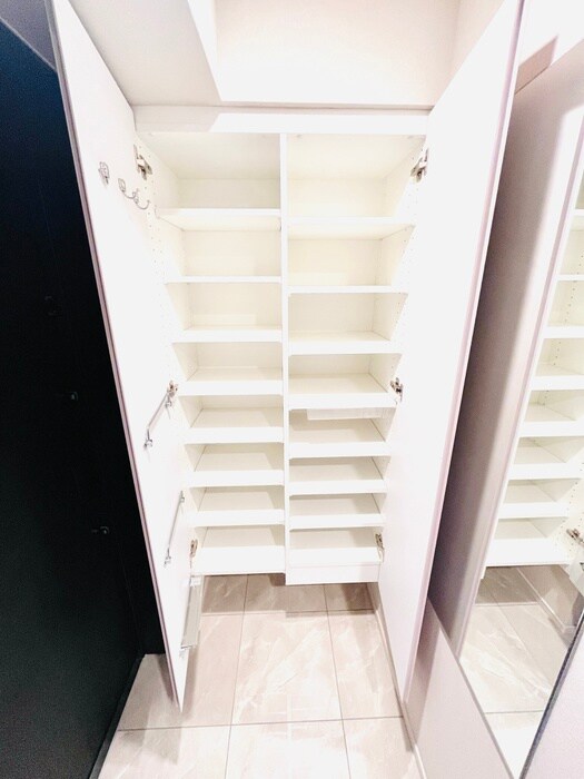 物件内観写真17　(靴箱)