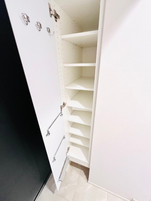 物件内観写真17　(靴箱)