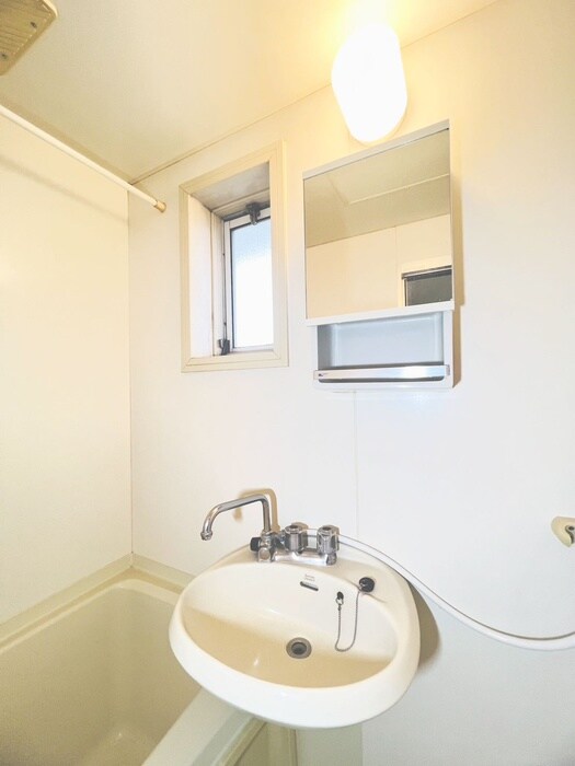 物件内観写真12　(洗面)