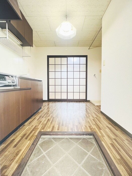 物件内観写真14　(廊下)