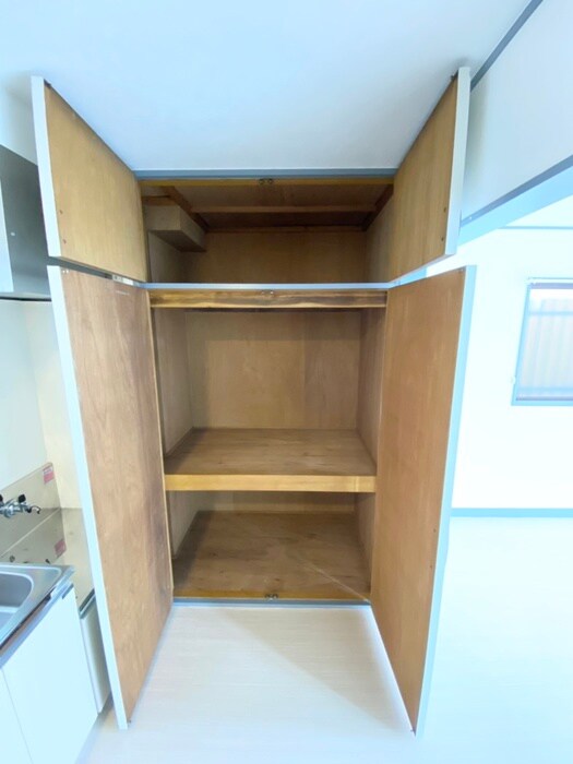 物件内観写真11　(収納)