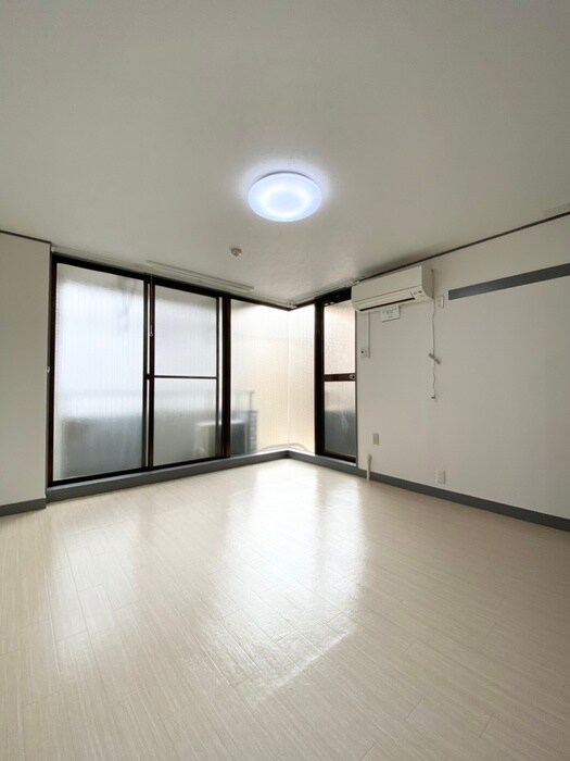 物件内観写真15　(居室)