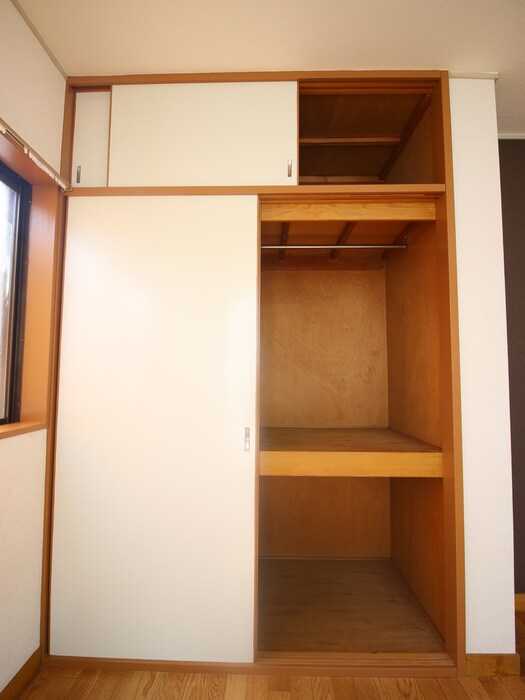 物件内観写真15　(収納)