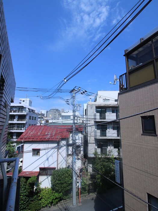 物件内観写真16　(室内からの展望)