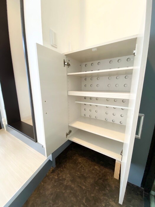 物件内観写真18　(靴箱)