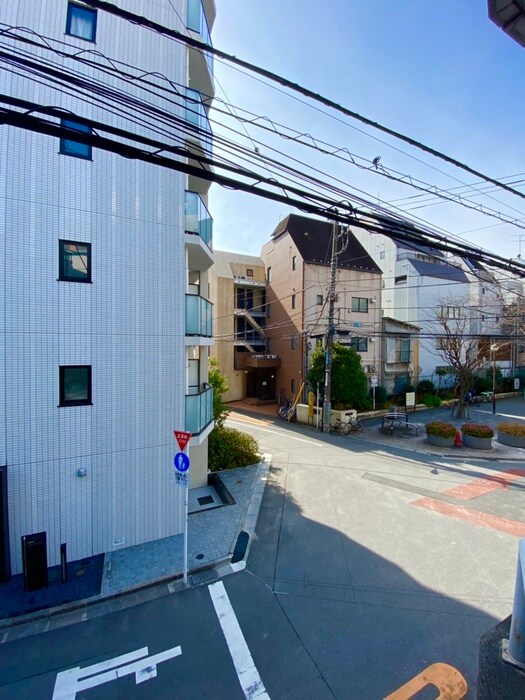 物件内観写真21　(室内からの展望)