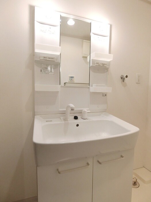 物件内観写真9　(洗面)