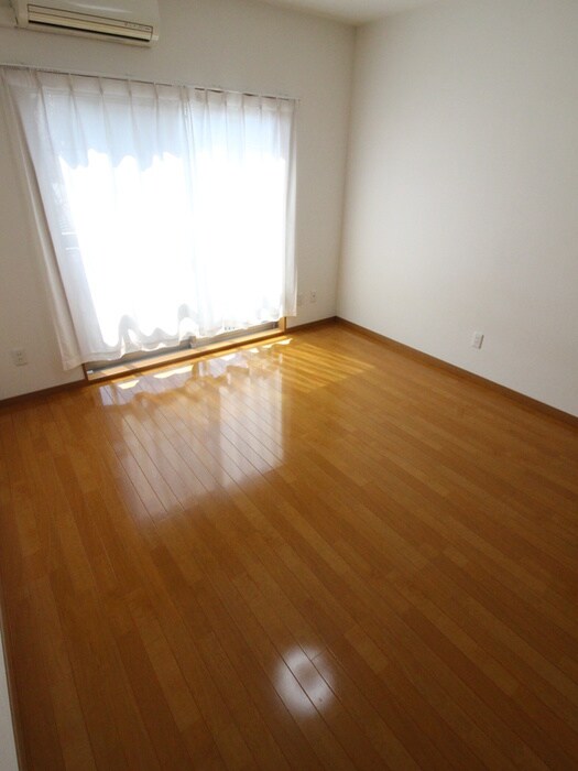 物件内観写真6　(居室)