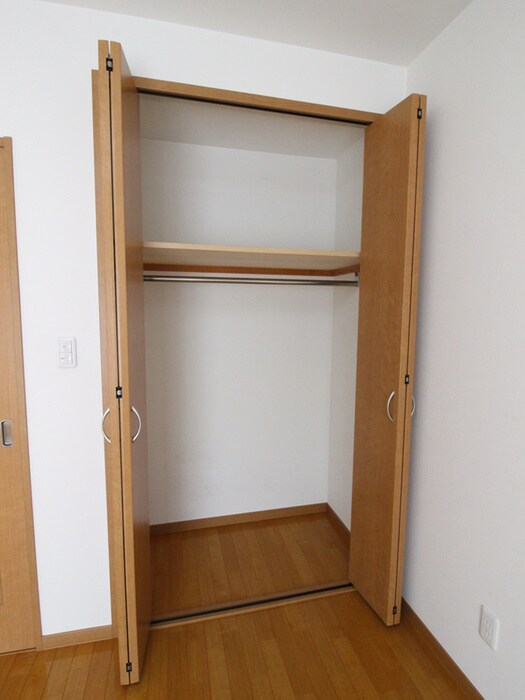 物件内観写真8　(収納)