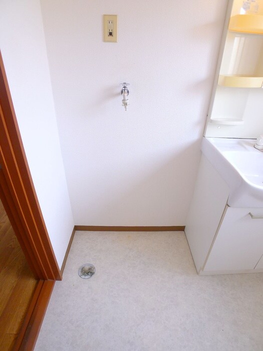 物件内観写真19　(洗濯機置場)