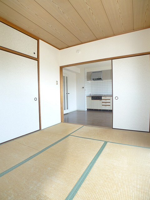 物件内観写真10　(収納)